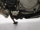 Anclaje bajo apoya pies SUZUKI DR 650 (1996 - UP)